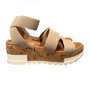 Steve Madden Bandi Tan 2.5” Heel Platform Stretch Strap Chunky Sandals Size 6